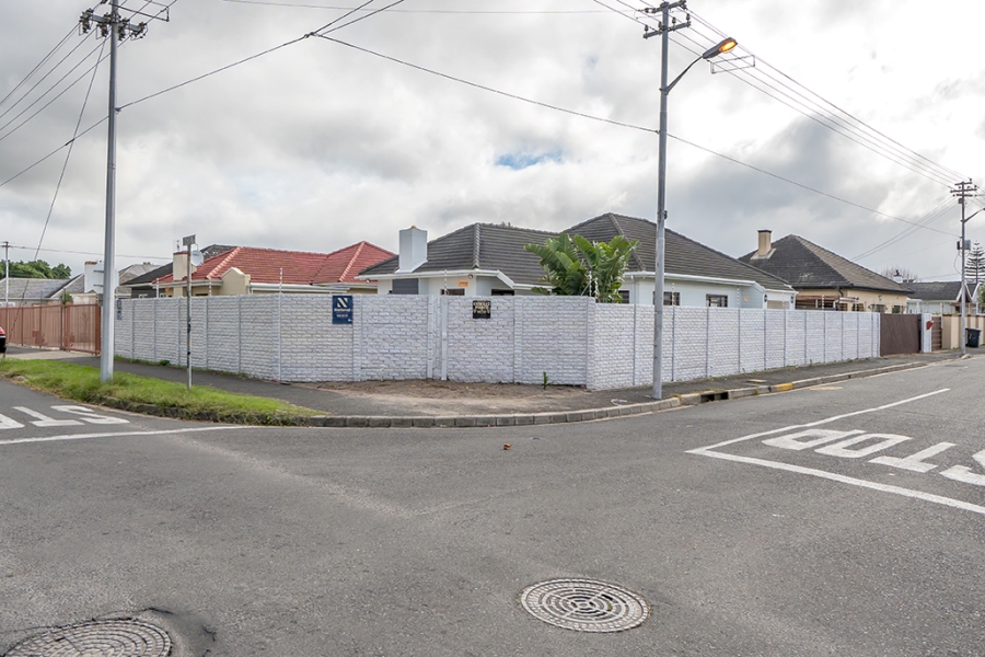 3 Bedroom Property for Sale in Plumstead Western Cape